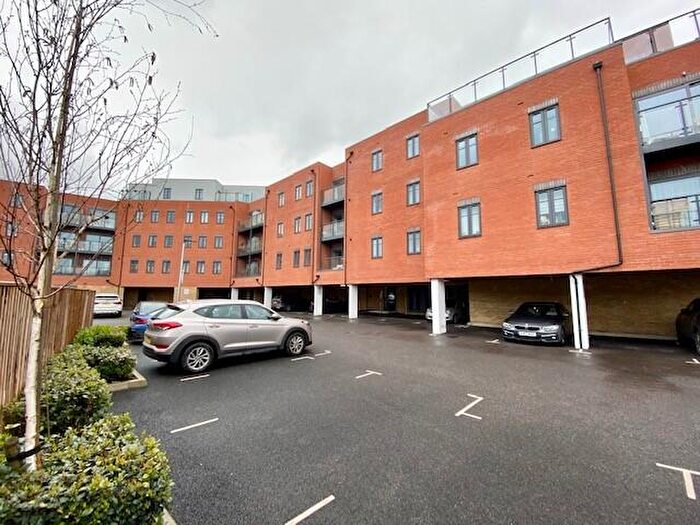 2 Bedroom Apartment To Rent In Exchange Street, Aylesbury, HP20