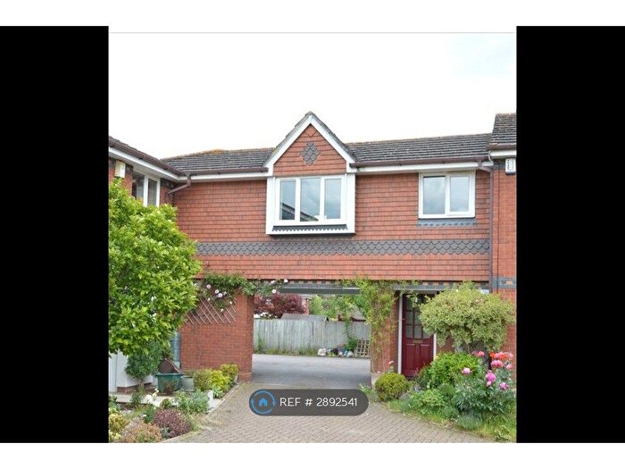 1 Bedroom Terraced House To Rent In Nichols Close, Chessington, KT9