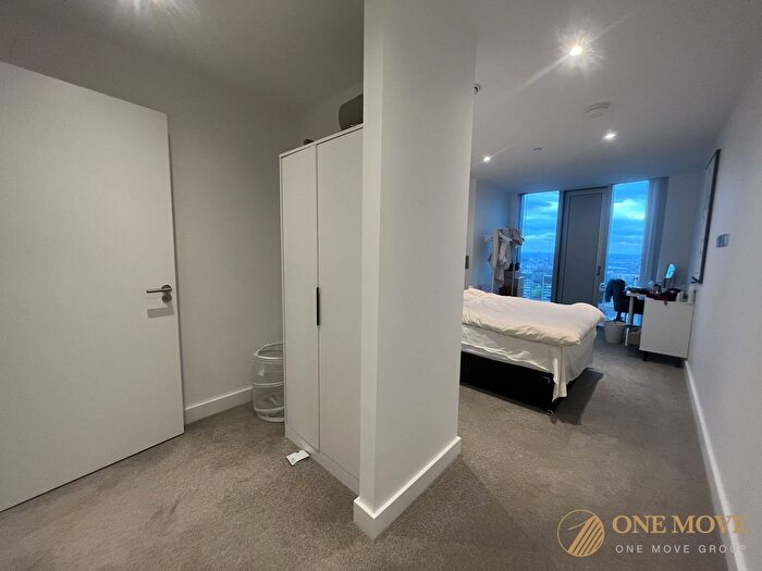 2 Bedroom Flat For Sale In Silvercroft Street, Manchester, M15