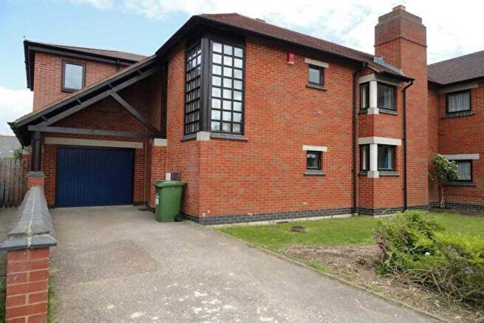 5 Bedroom Detached House To Rent In Hindemith Gardens, Old Farm Park, MK7