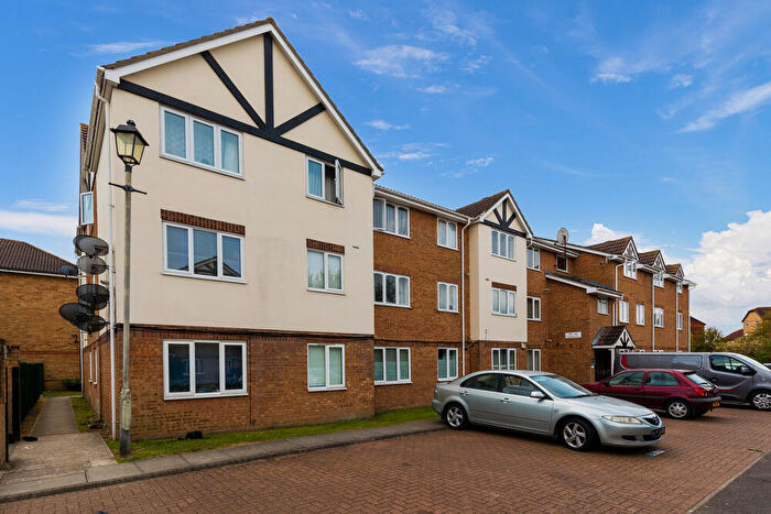 1 Bedroom Flat To Rent In Heathfield Drive, : Bed Rec Bath, CR4