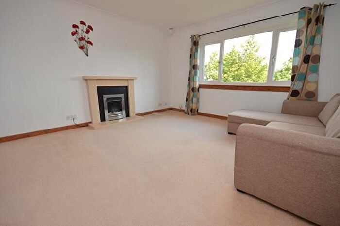 2 Bedroom Flat To Rent In Howden Hall Park, Edinburgh, EH16