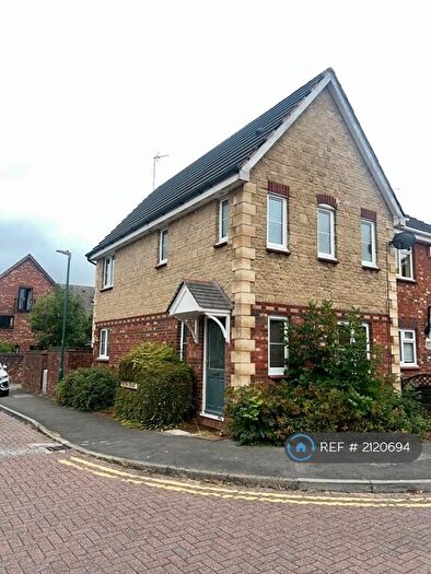 3 Bedroom Semi-Detached House To Rent In Emersons Green, Bristol, BS16