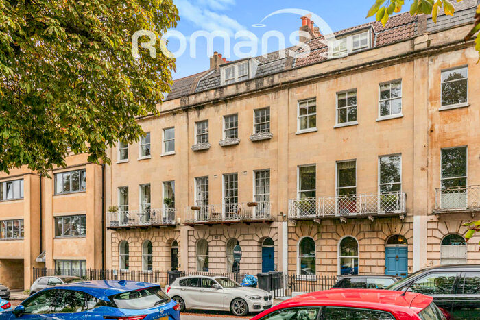 2 Bedroom Apartment To Rent In Beaufort Buildings, BS8