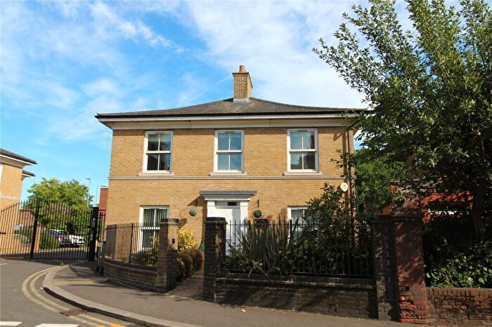 2 Bedroom Apartment To Rent In Bridget House, St Helens Mews, CM14