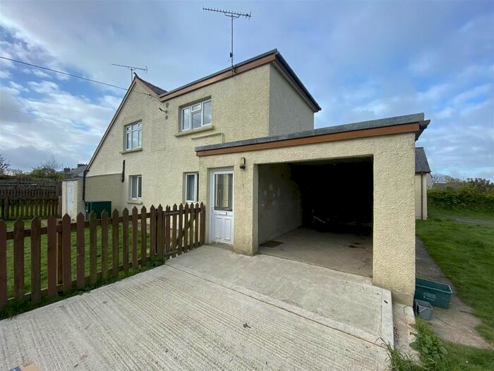 3 Bedroom Flat To Rent In Rhos Parc Flat, A Upper Terrace, Letterston, Haverfordwest, SA62