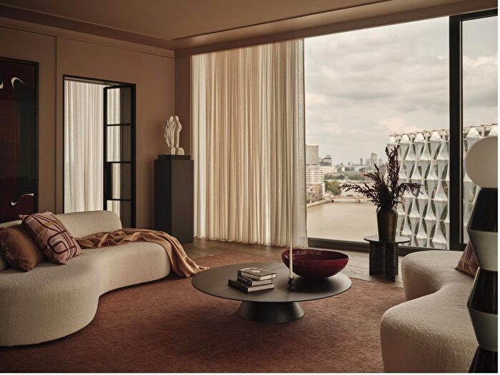 4 Bedroom Flat For Sale In Ambassador Building, Embassy Gardens, London, SW11