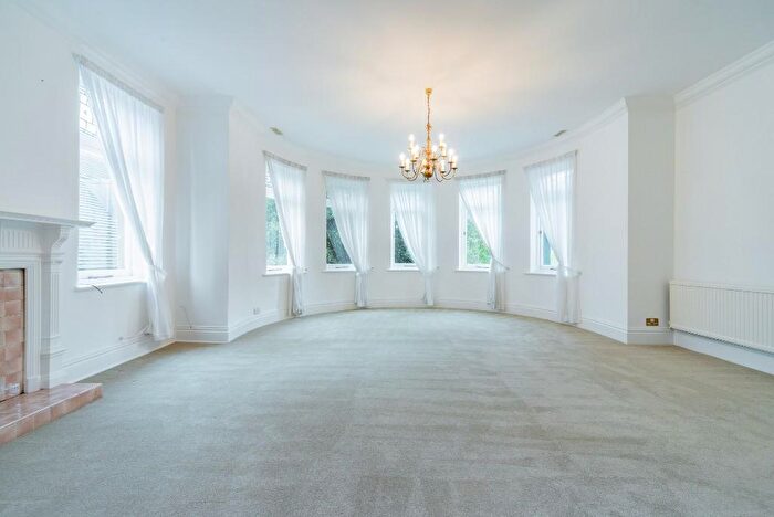 4 Bedroom Flat To Rent In Heath Drive, London, NW3