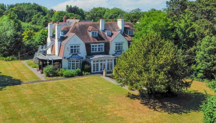 17 Bedroom Detached House For Sale In Sandown Road, Sandwich, Kent, CT13