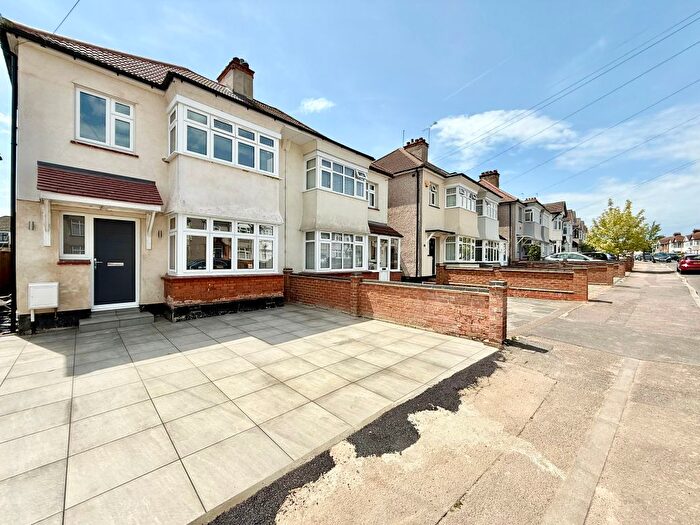3 Bedroom Semi-detached House To Rent In Burnway, Hornchurch, RM11