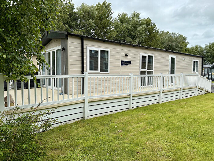 2 Bedroom Park Home For Sale In Oakwood Crescent, Pilling, Preston, PR3