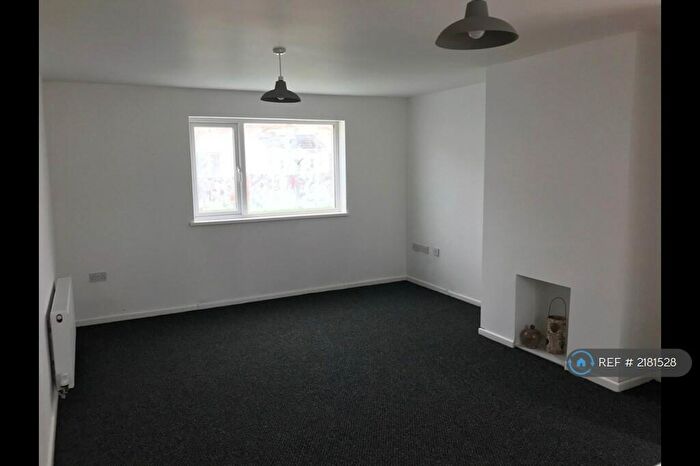 3 Bedroom Terraced House To Rent In Greenwood Walk, Askern, Doncaster, DN6