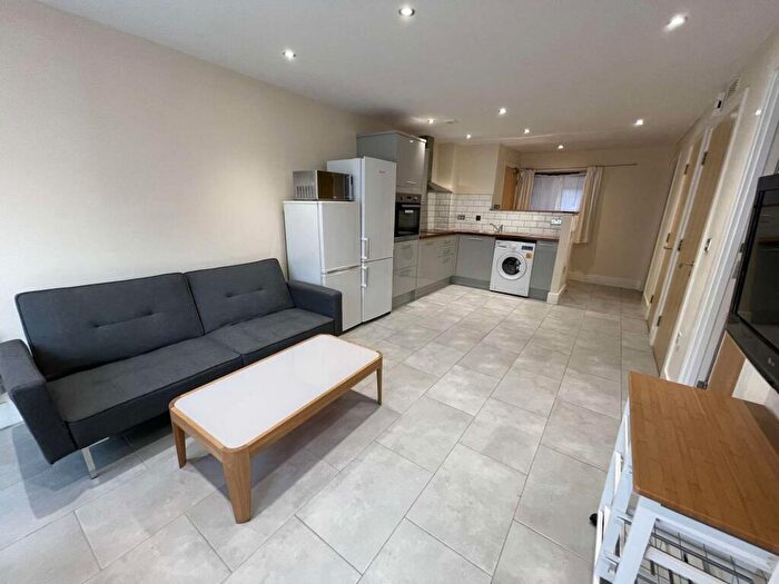 2 Bedroom Apartment For Sale In West Point, Trippet Lane, Sheffield, S1