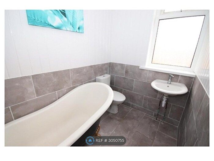 5 Bedroom Terraced House To Rent In Carshalton Road, Blackpool, FY1