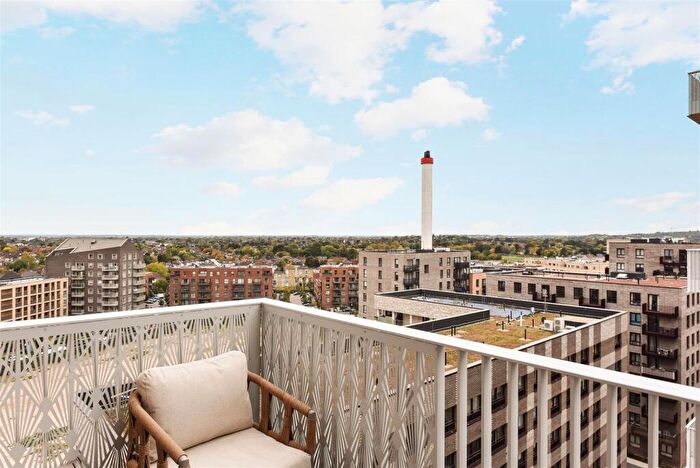 2 Bedroom Apartment For Sale In Eastman Road, Harrow, HA1