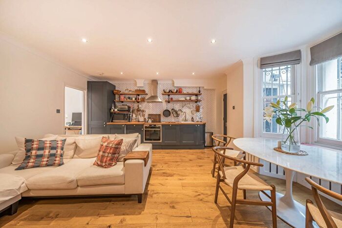 2 Bedroom Flat To Rent In Edith Grove, Chelsea, London, SW10