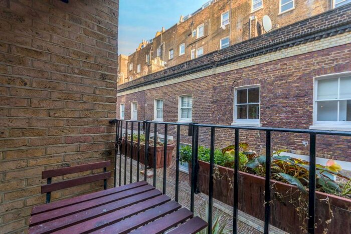 3 Bedroom Mews For Sale In Rutland Mews, St John's Wood, London, NW8