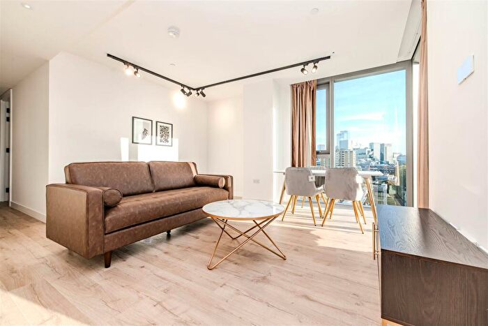 2 Bedroom Apartment To Rent In Valencia Tower, Bollinder Place, London, EC1V