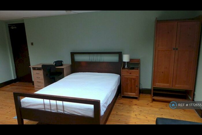 Studio To Rent In Holland Street, Glasgow, G2