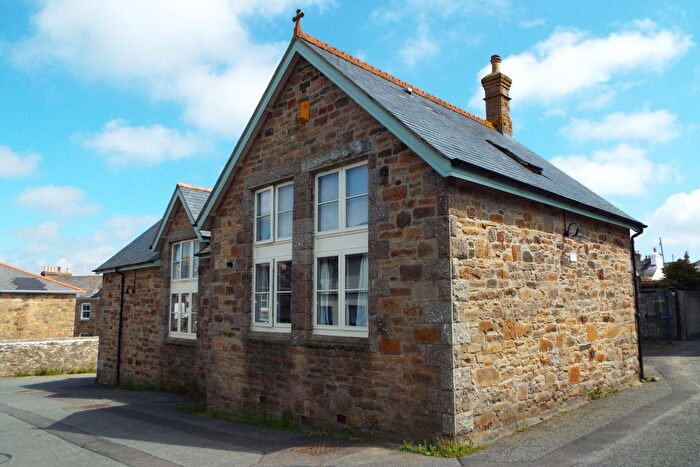 1 Bedroom Flat To Rent In St. Marys Street, Penzance, TR18