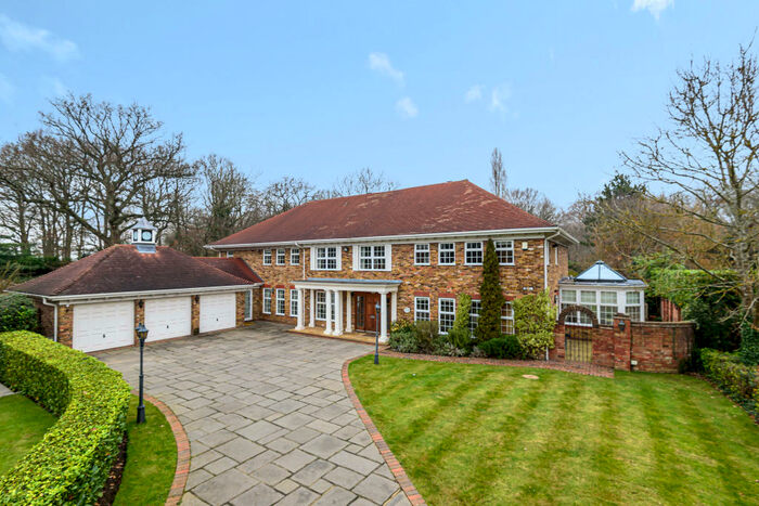 6 Bedroom House To Rent In Birch Mead, Farnborough Park, BR6