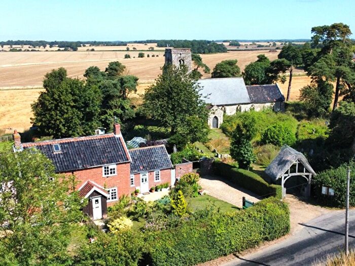3 Bedroom Cottage For Sale In Top Road, Ilketshall St Lawrence, NR34