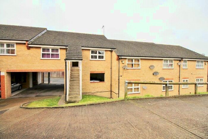 1 Bedroom Flat To Rent In Gertrude Road, Belvedere, Kent, DA17