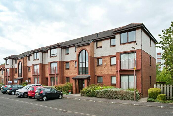 2 Bedroom Flat To Rent In , Carnbee Avenue, Edinburgh, EH16