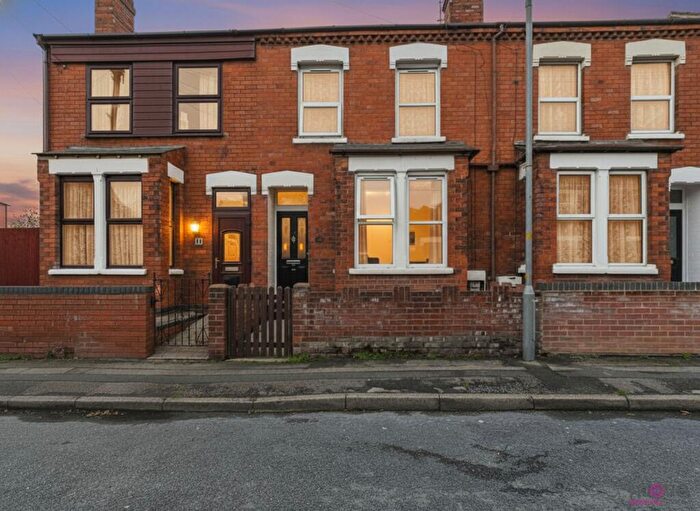 3 Bedroom Terraced House For Sale In Armscroft Road, Gloucester, GL2