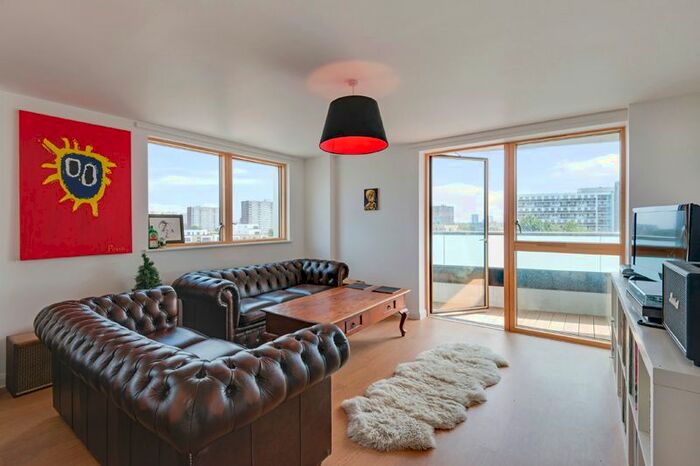 2 Bedroom Flat To Rent In Albert Road, London, NW6