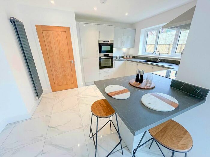 4 Bedroom Detached House For Sale In Whalley Road, Ramsbottom, Bury, BL0