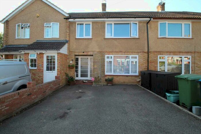 3 Bedroom Terraced House To Rent In Boxmoor Location, HP1