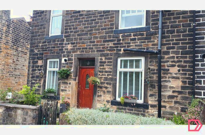 2 Bedroom End Of Terrace House To Rent In Sunrise View, Littleborough, OL15