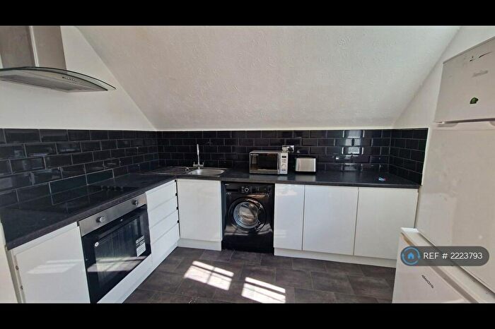 1 Bedroom Flat To Rent In Seymour Road, Crumpsall, M8
