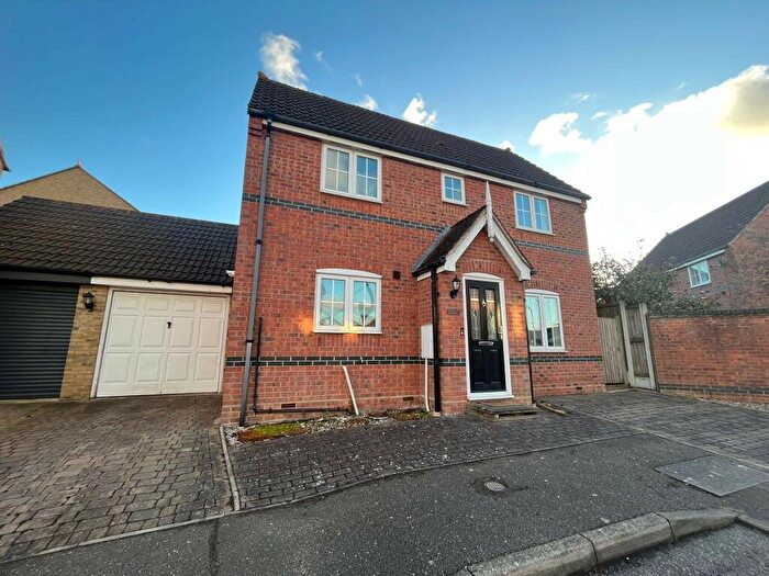 2 Bedroom House To Rent In Grayling Close, Braintree, CM7