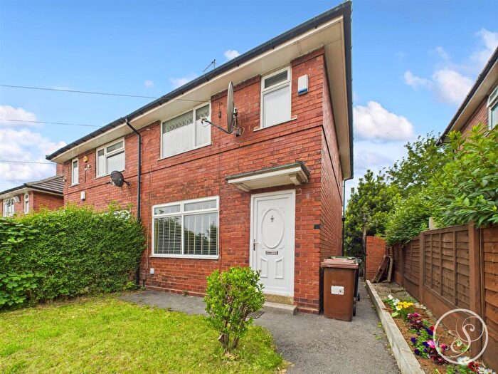 2 Bedroom Property For Sale In Amberton Terrace, Leeds, LS8