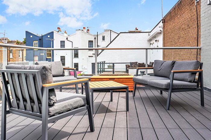 3 Bedroom Terraced House To Rent In Alba Place, London, W11