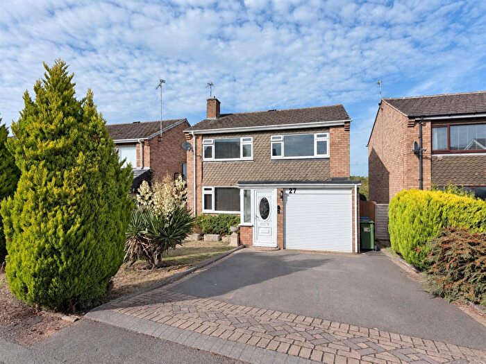 3 Bedroom Detached House For Sale In Cornwall Close, Warwick, CV34