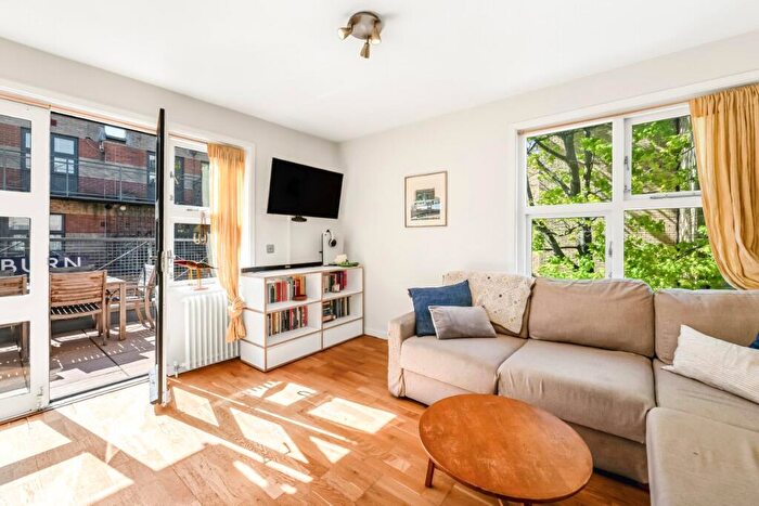 2 Bedroom Maisonette For Sale In Bruges Place, Camden, NW1