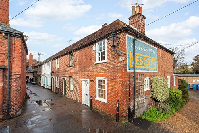 2 Bedroom End Of Terrace House To Rent In Gatefield Lane, Faversham, Kent, ME13