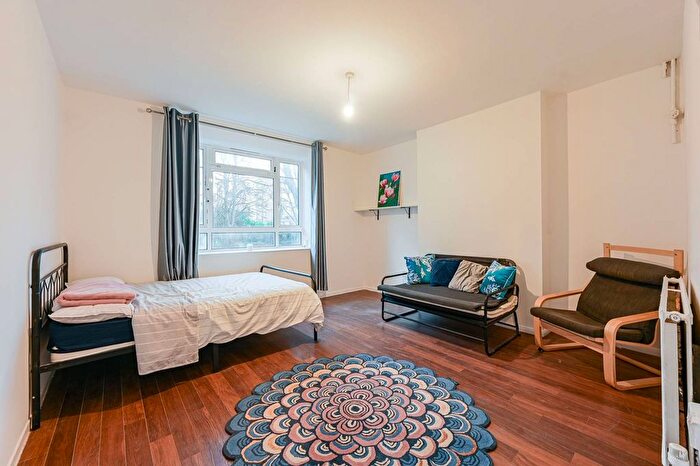 Studio To Rent In White City Estate, White City, London, W12