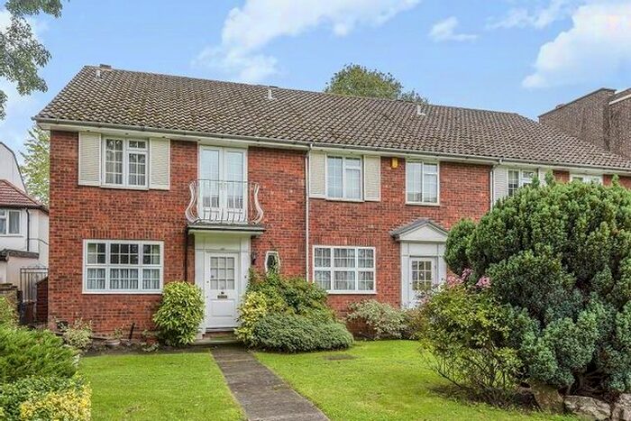 3 Bedroom Property To Rent In St. Lawrence Close, Canons Park, Edgware, HA8