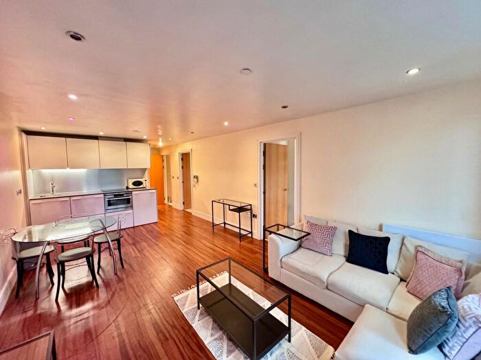 2 Bedroom Apartment To Rent In The Ropewalk, City Centre, NG1