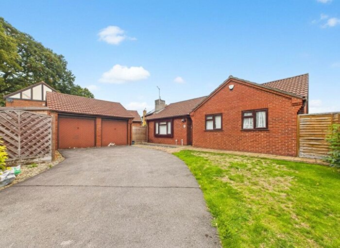 3 Bedroom Bungalow For Sale In Brake Close, Bradley Stoke, Bristol, South Gloucestershire, BS32