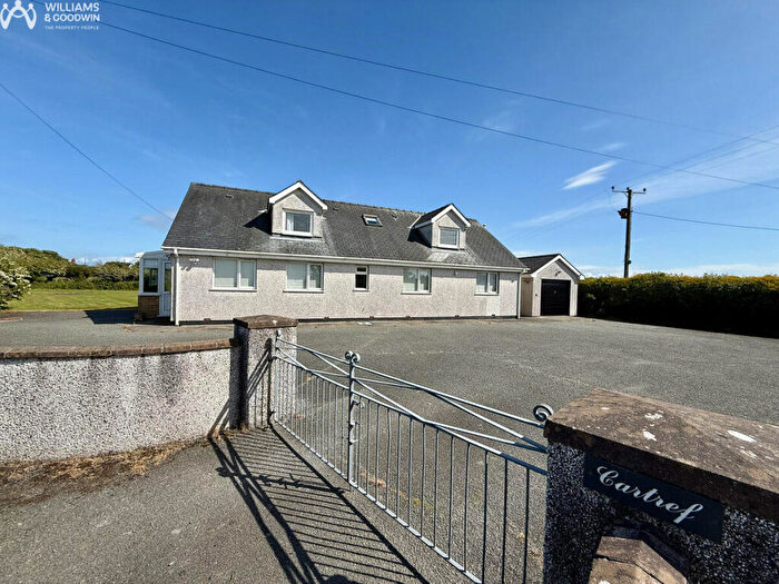 3 Bedroom Bungalow For Sale In Cerrigceinwen, Bodorgan, Anglesey, LL62