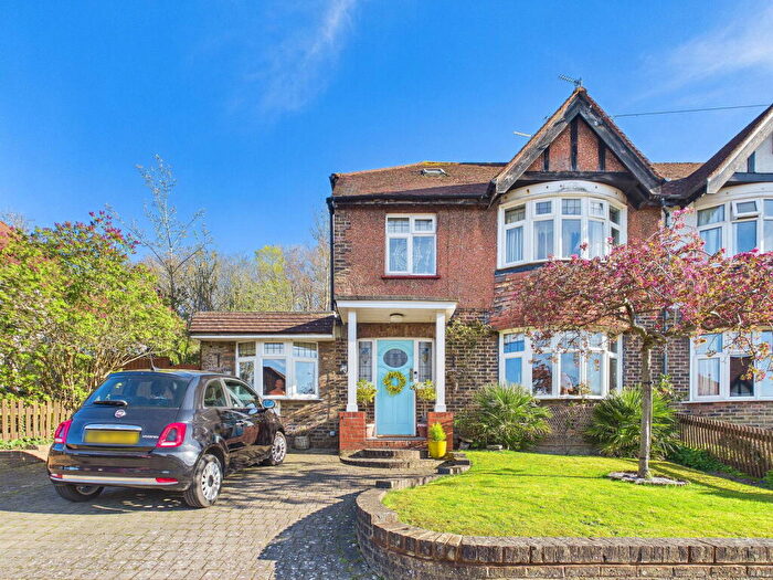 4 Bedroom Semi Detached House For Sale In Graham Avenue, Brighton, BN1