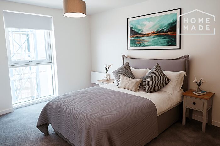 2 Bedroom Flat To Rent In The Slate Yard, M3