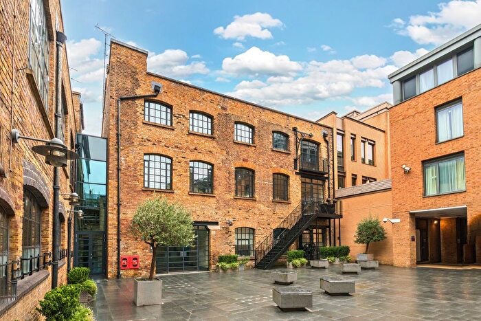 1 Bedroom Flat For Sale In Albion Walk, King's Cross, London, N1