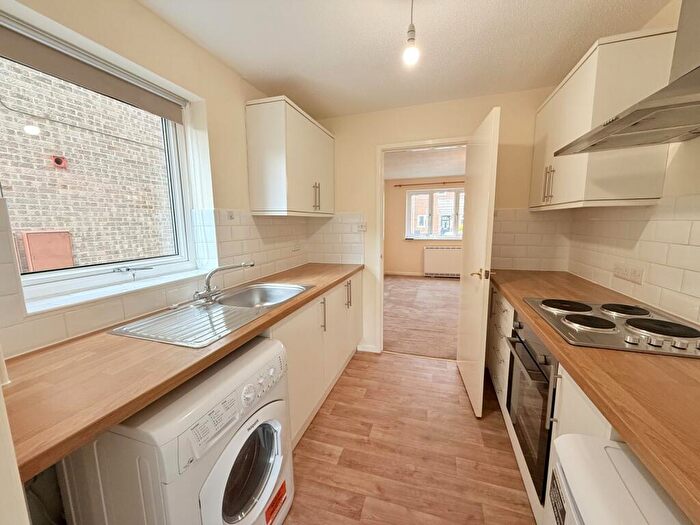 1 Bedroom Apartment To Rent In Segsbury Road, Wantage, Oxfordshire, OX12