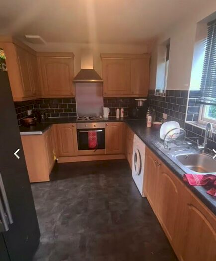 4 Bedroom Terraced House To Rent In Ash Road, Leeds, West Yorkshire, LS6